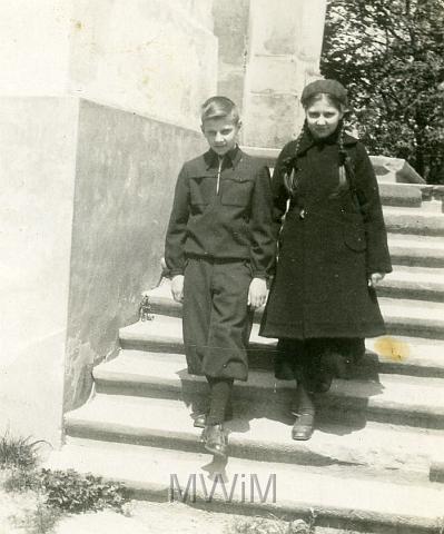 KKE 151.jpg - Dzieci z rodziny Łuczajów, Krzemieniec 1937 r.